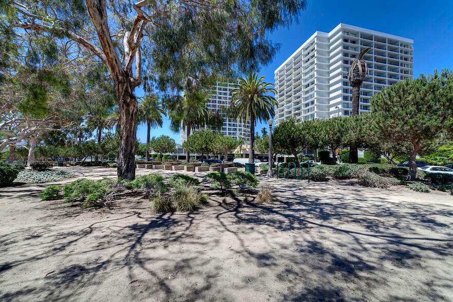 Building Photo - 201 Ocean Ave