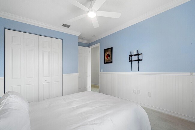Building Photo - 8300 Calabria Lakes Drive