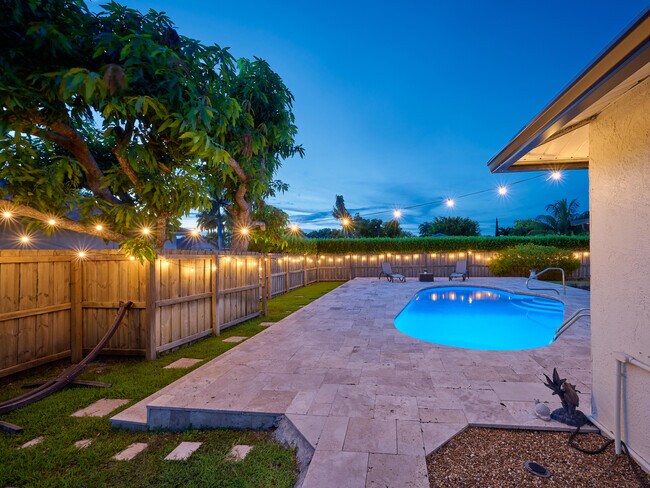 Building Photo - 1267 Summerwood Cir
