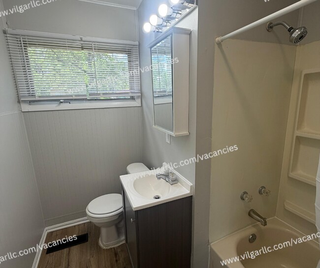 Building Photo - 4049 Tennessee St