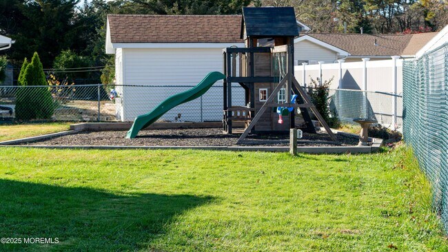 Building Photo - 6 Reno Ct