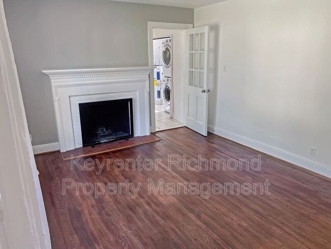 Building Photo - 2901 Maplewood Rd