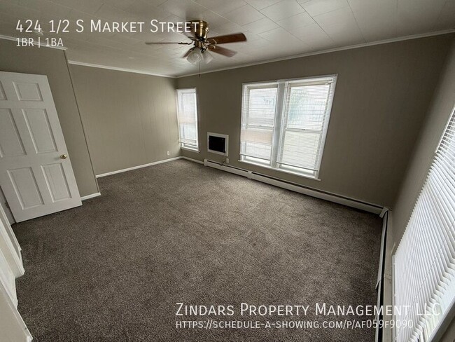 Building Photo - 424 1/2 S Market Street-