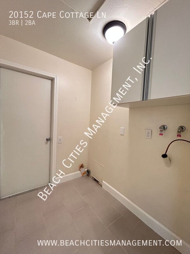 Building Photo - 20152 Cape Cottage Ln