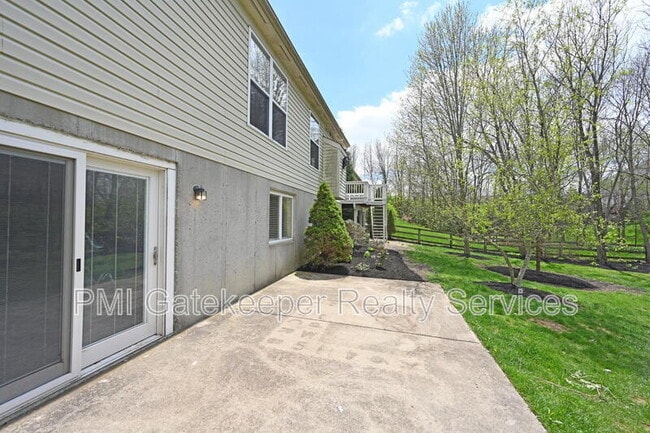 Building Photo - 3907 Lost Willow Dr