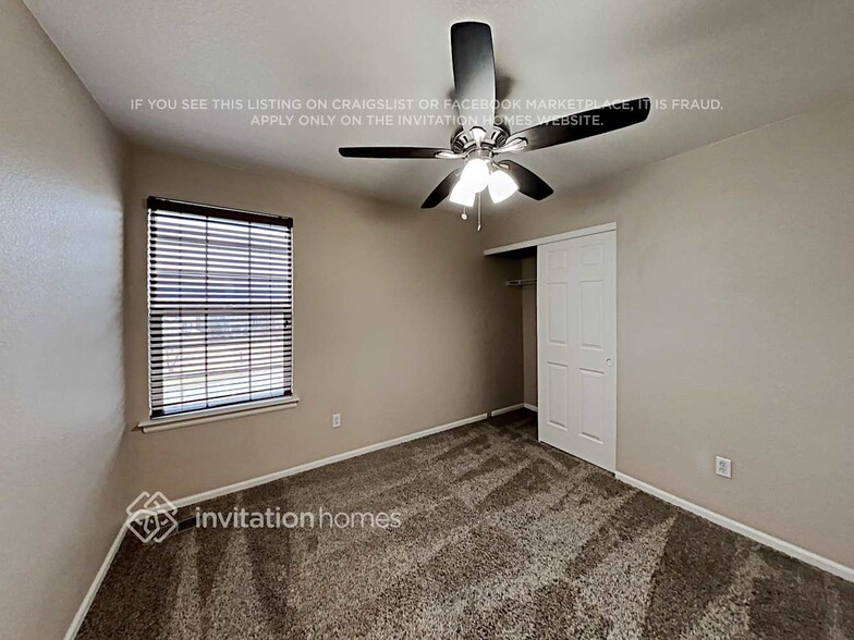 Building Photo - 229 Monares Ln