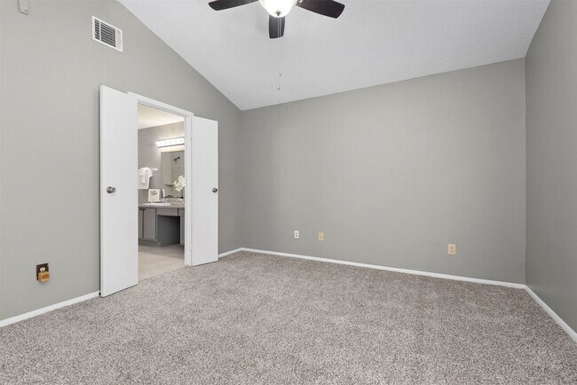 Building Photo - 10842 Ryan Trails Dr