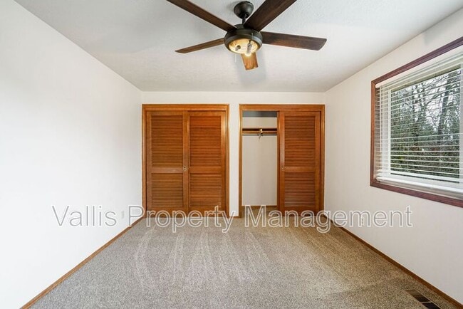 Building Photo - 2197 Doaks Ferry Rd NW