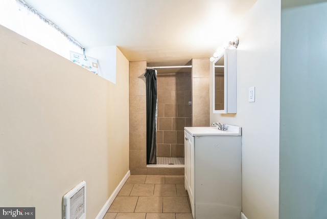 Building Photo - 1238 S 46th St