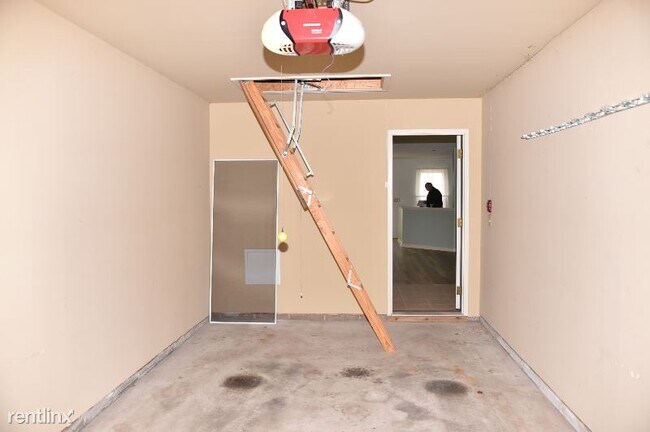 Building Photo - 2 br, 2.5 bath House - 658 Mallard Dr