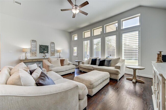 Building Photo - 29323 Sagewood Arbor Ln