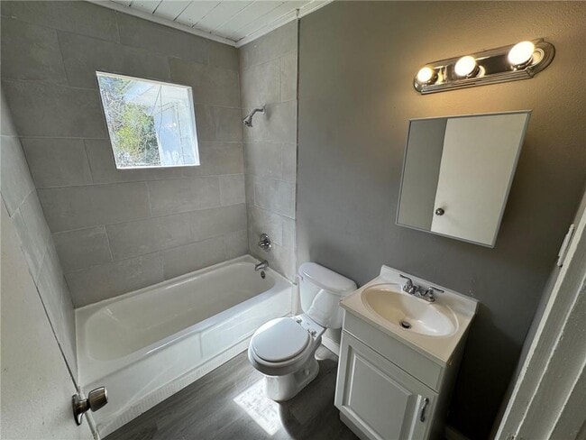 Building Photo - 2853 Josephine St