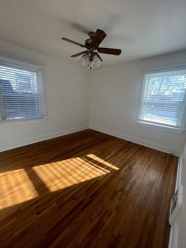 Building Photo - Recently Renovated Provo Home