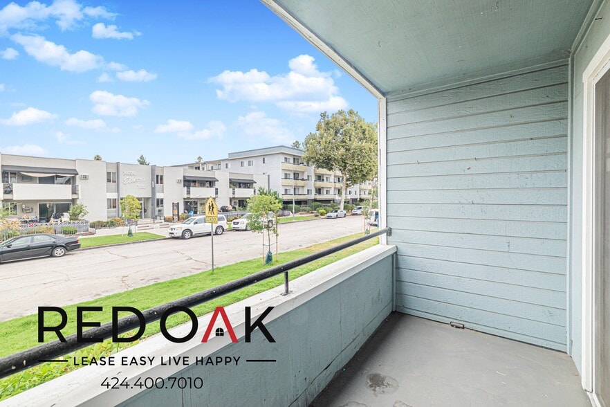 Building Photo - 7025 Vassar Ave