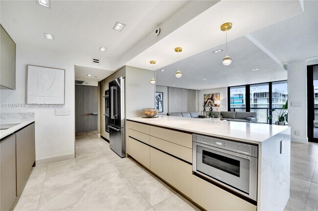 Building Photo - 19667 Turnberry Way