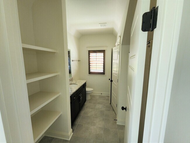 Building Photo - 4174 Old Light Cir