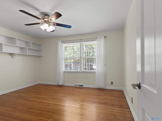 Building Photo - 826 Eldorado Ave SE