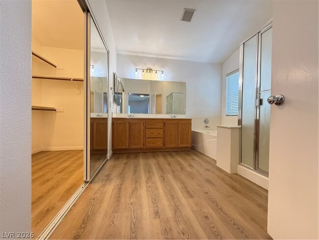 Building Photo - 9536 Sunshade Ct