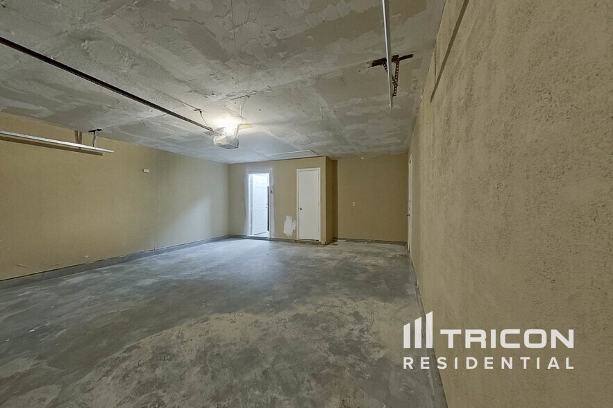 Building Photo - 1519 Chapman St