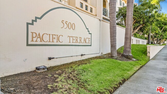 Building Photo - 5500 Torrance Blvd