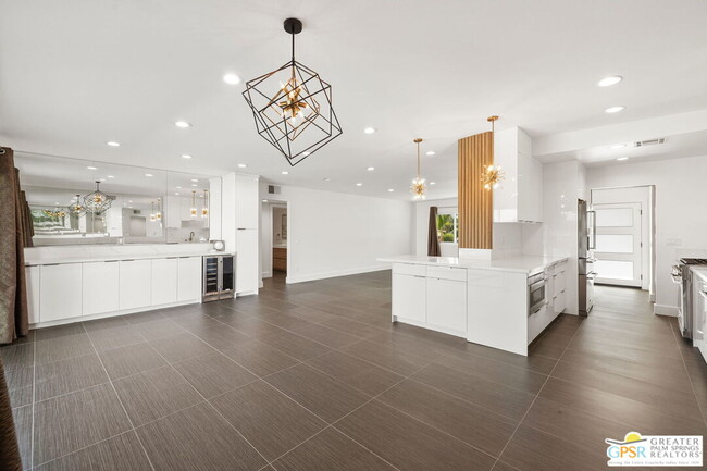 Building Photo - 73552 Feather Trail