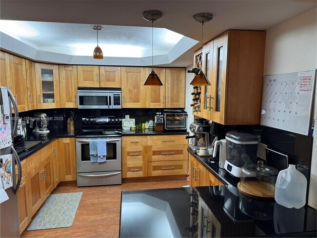 Primary Photo - 7711 SW 56th St
