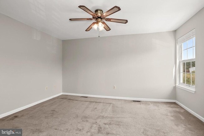 Building Photo - 6249 Sandpiper Ct