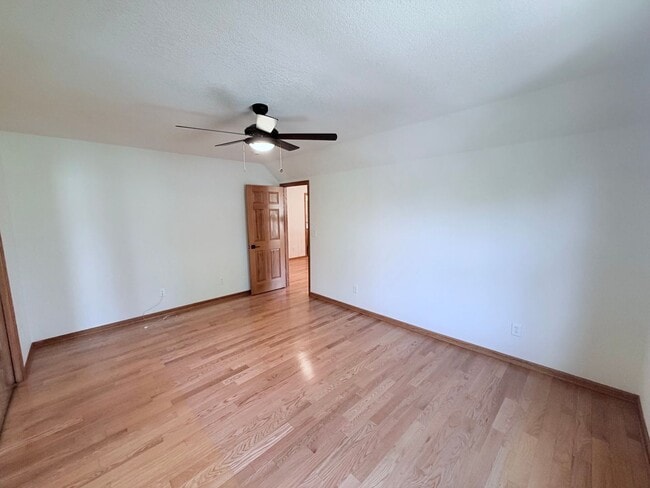 Building Photo - Fully Remodeled Luxury Home with Exceptional Space and Style!!