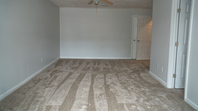 Building Photo - 714 Spence Enclave Ln