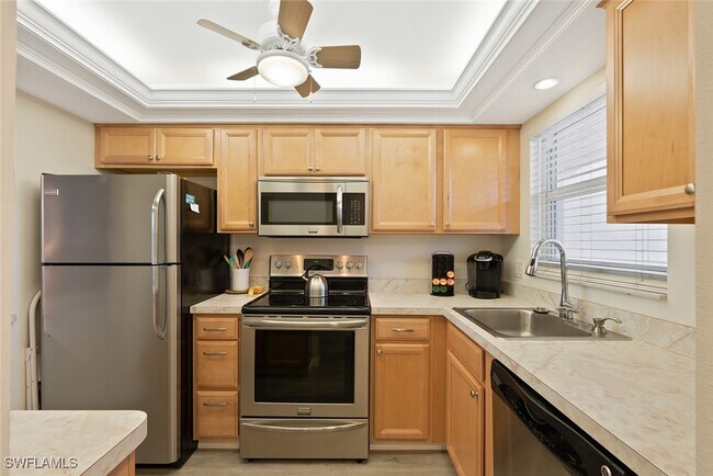 Building Photo - 400 Forest Lakes Blvd