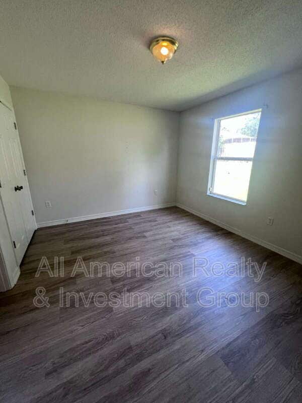 Building Photo - 147 Cabana Way