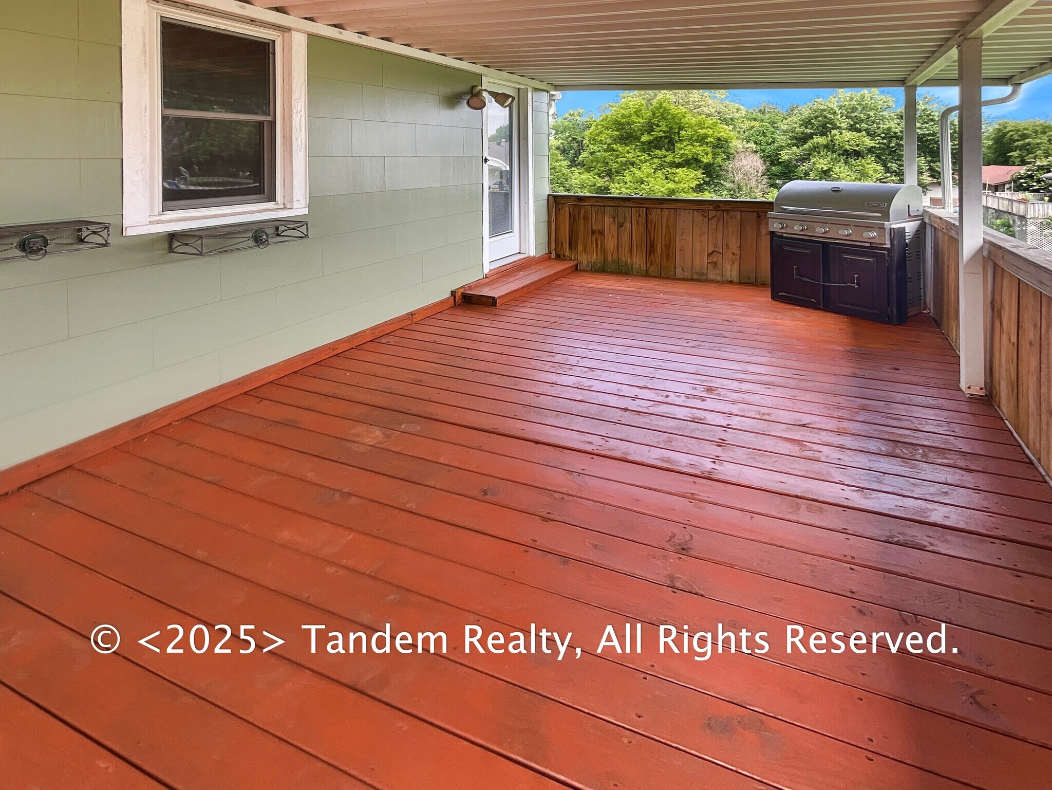 Building Photo - 401 Cleves St