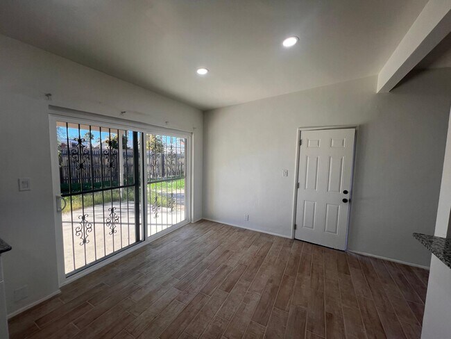 Building Photo - 6334 E Calle Luna