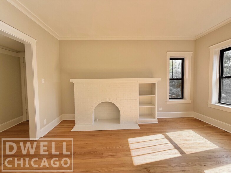 Building Photo - 2510 N Kedzie Blvd