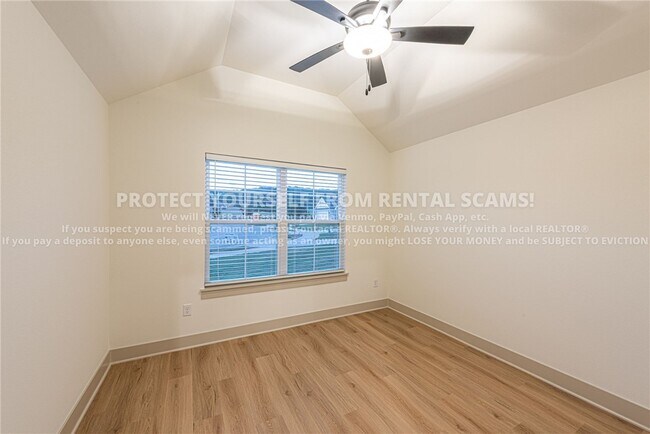 Building Photo - 4173 W Barhem Dr
