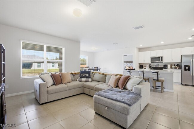 Building Photo - 1917 SW 4th St