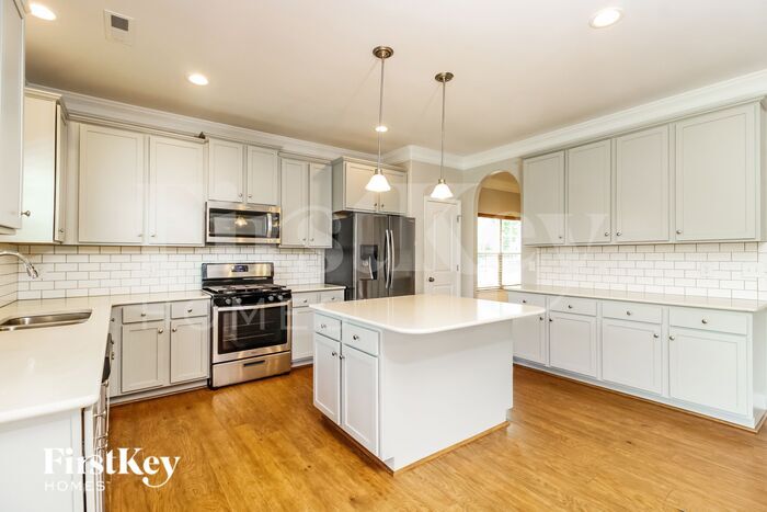 Building Photo - 5219 Harvest Oak Dr
