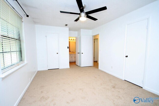 Building Photo - 118 Dexter Cir