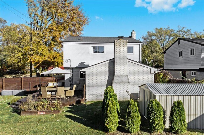 Building Photo - 29945 Everett St