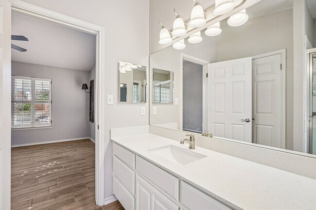 Building Photo - 127 Terrace Ln