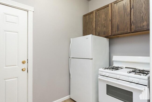 Building Photo - 1 bedroom in Chicago IL 60641