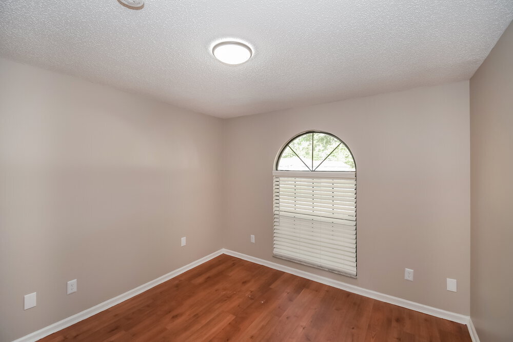 Building Photo - 8155 Pineverde Ln