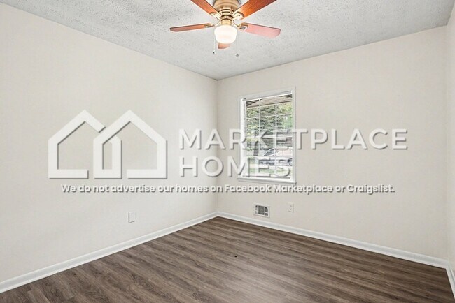 Building Photo - 10091 Silent Trail