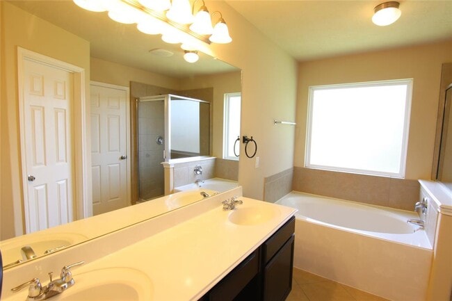 Building Photo - 3431 Lilac Ranch Dr