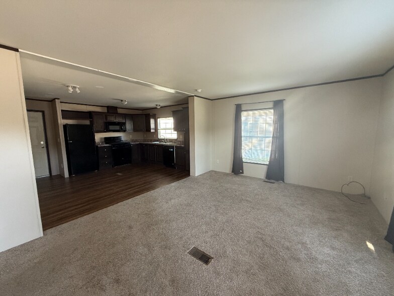 Building Photo - 73 W Manor St