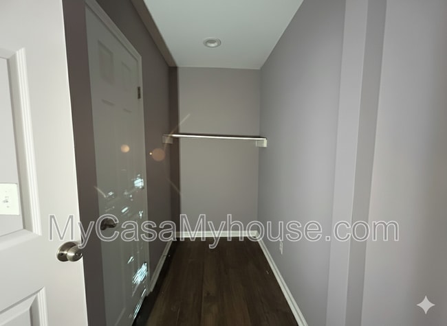Building Photo - 1348 Austin St