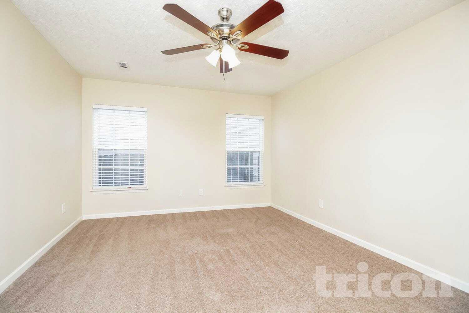 Building Photo - 3001 Deer Trail Dr
