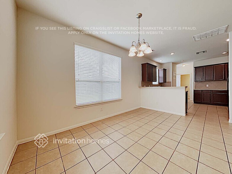 Building Photo - 910 Doubletree Glen Dr