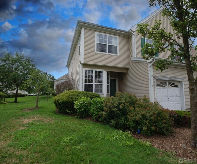 Building Photo - 57 Woods Edge Ct