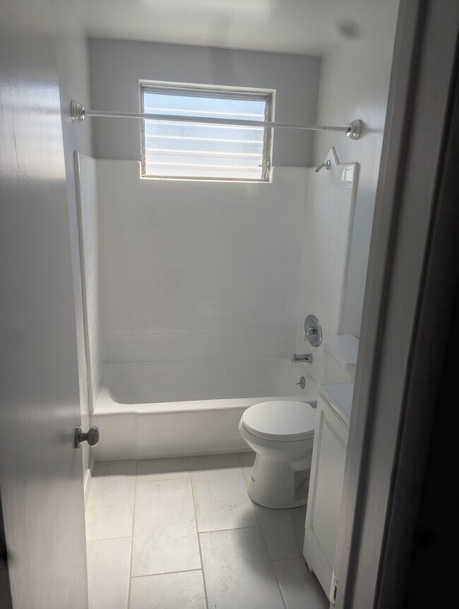 Building Photo - 1311 Lyndon St